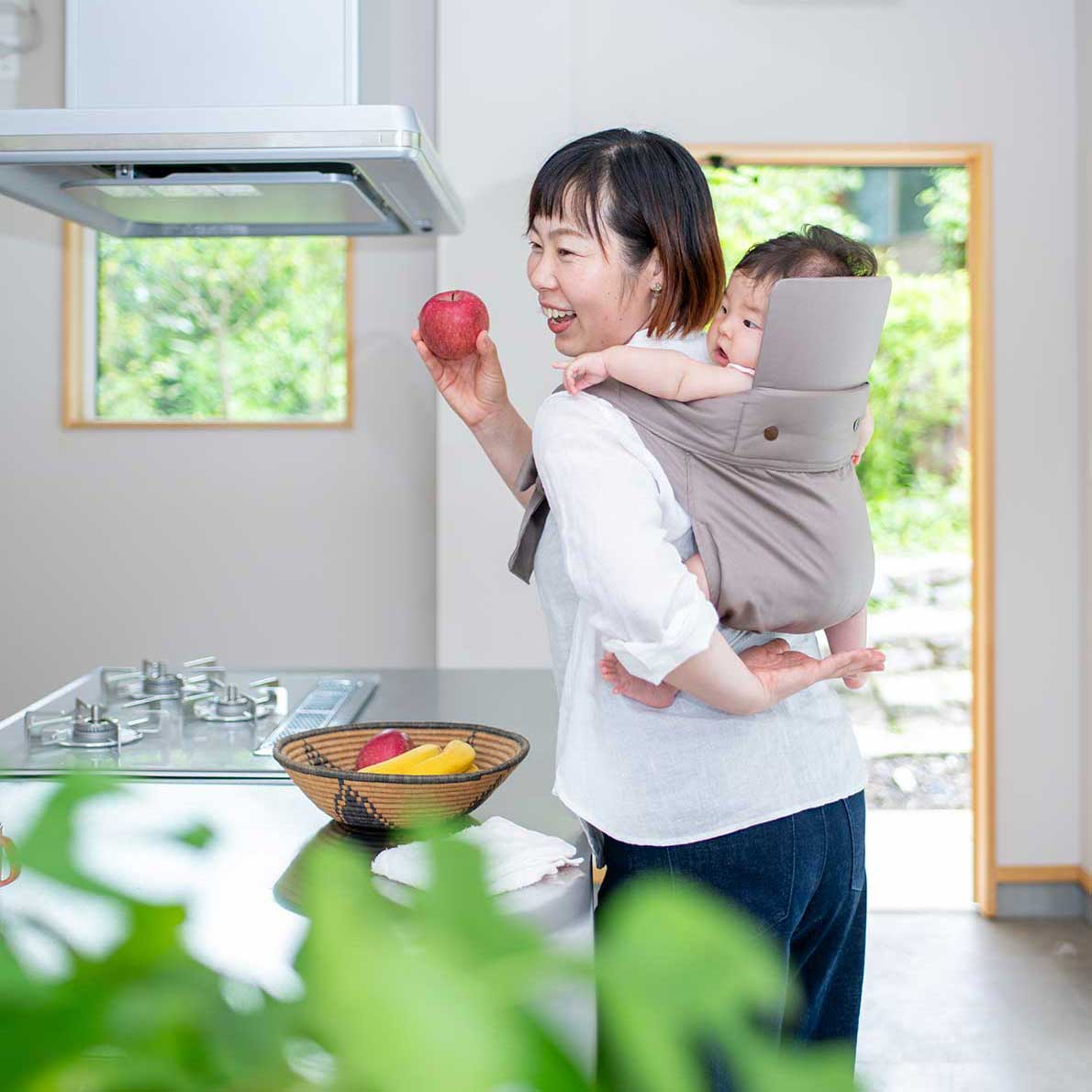 おんぶについて】赤ちゃんの成長と発達、便利な使い方、道具の紹介など